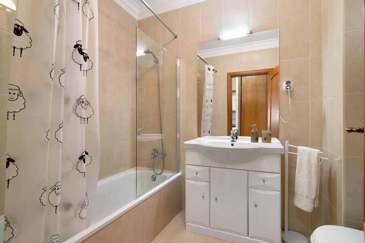 Apartment Lovely One Bedroom Quarteira